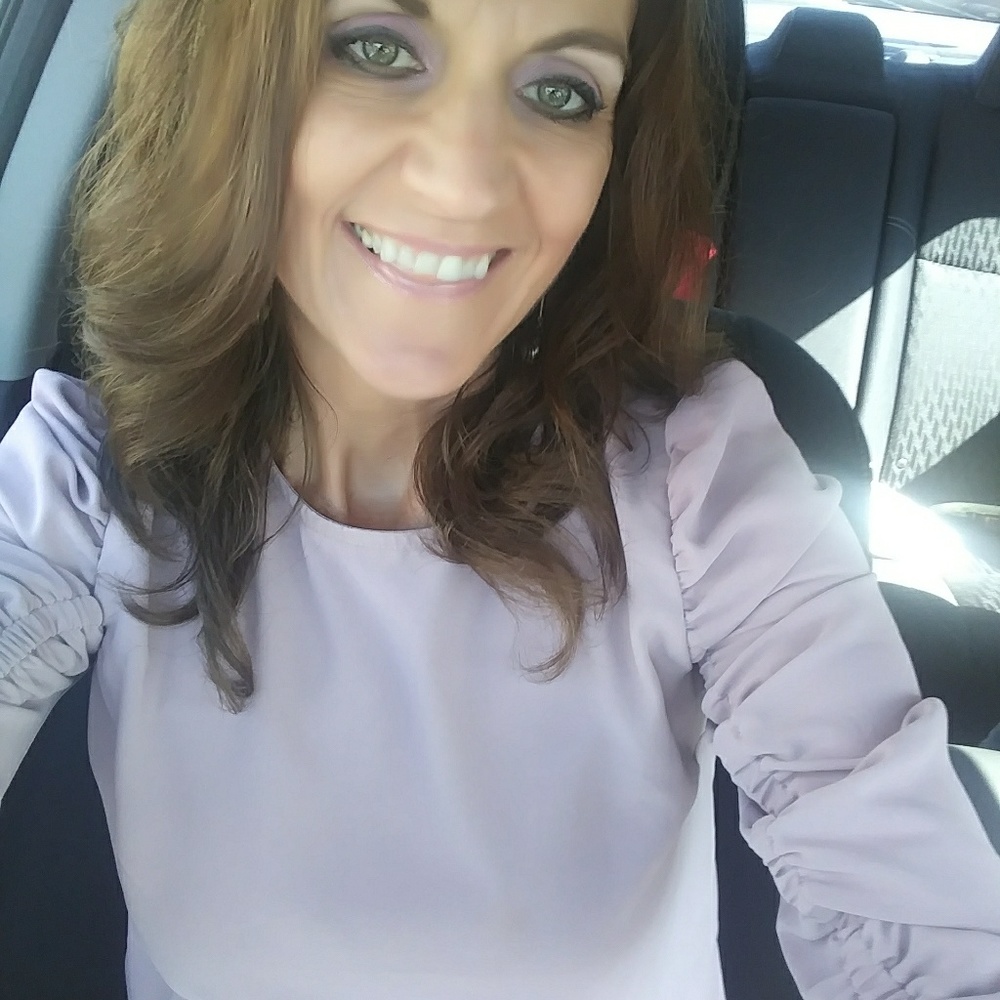 Meet your Posher, Lori